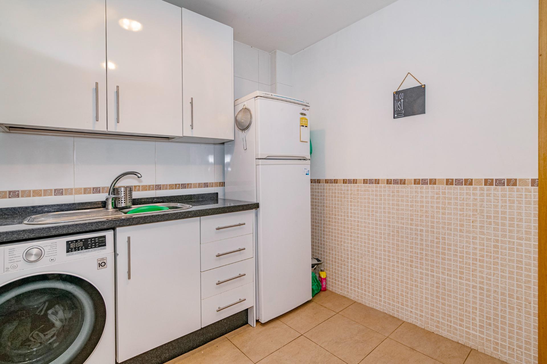 PRECIOSO DUPLEX JUNTO AL HOSPITAL REAL - foto 11