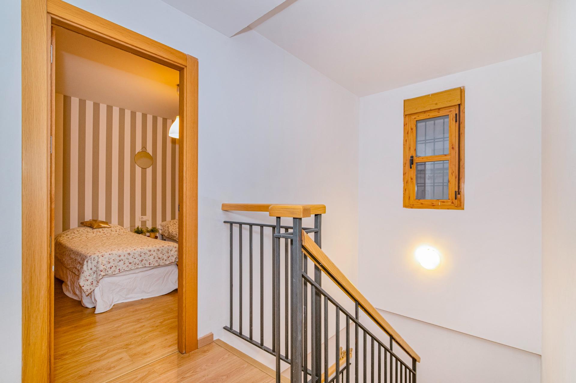 PRECIOSO DUPLEX JUNTO AL HOSPITAL REAL - foto 14