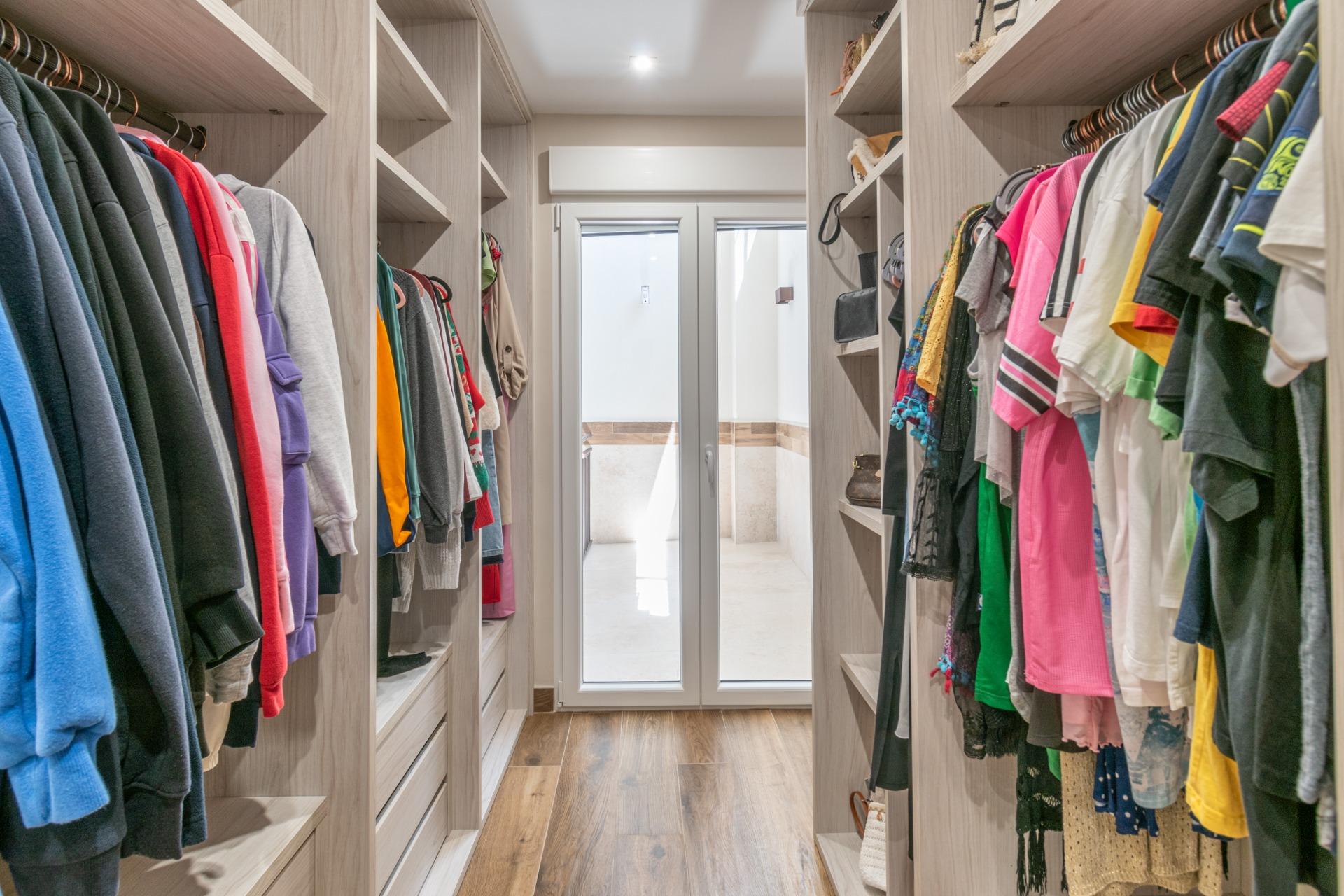 ESPECTACULAR CASA EN VENTA EN PELIGROS - foto 50