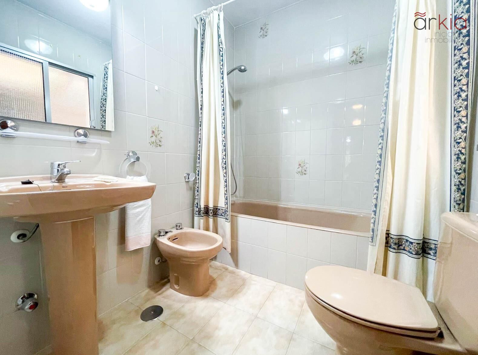 PISO DE 140 M. EN MARIN MENU - foto 40