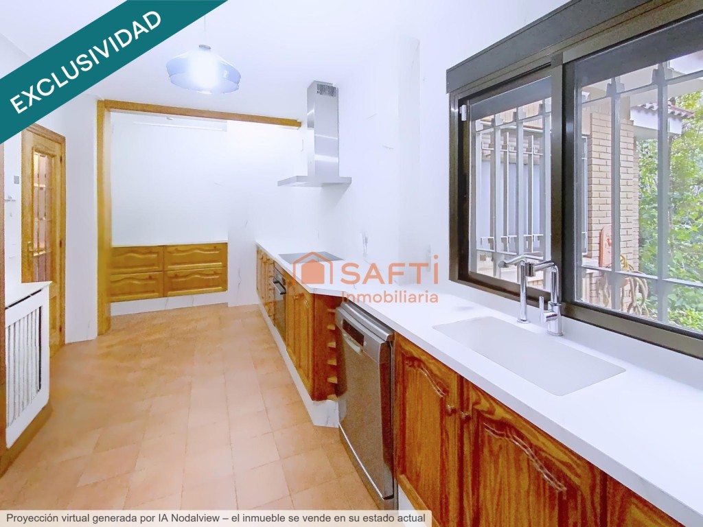 Propiedad única con dos viviendas y jardín. - foto 13