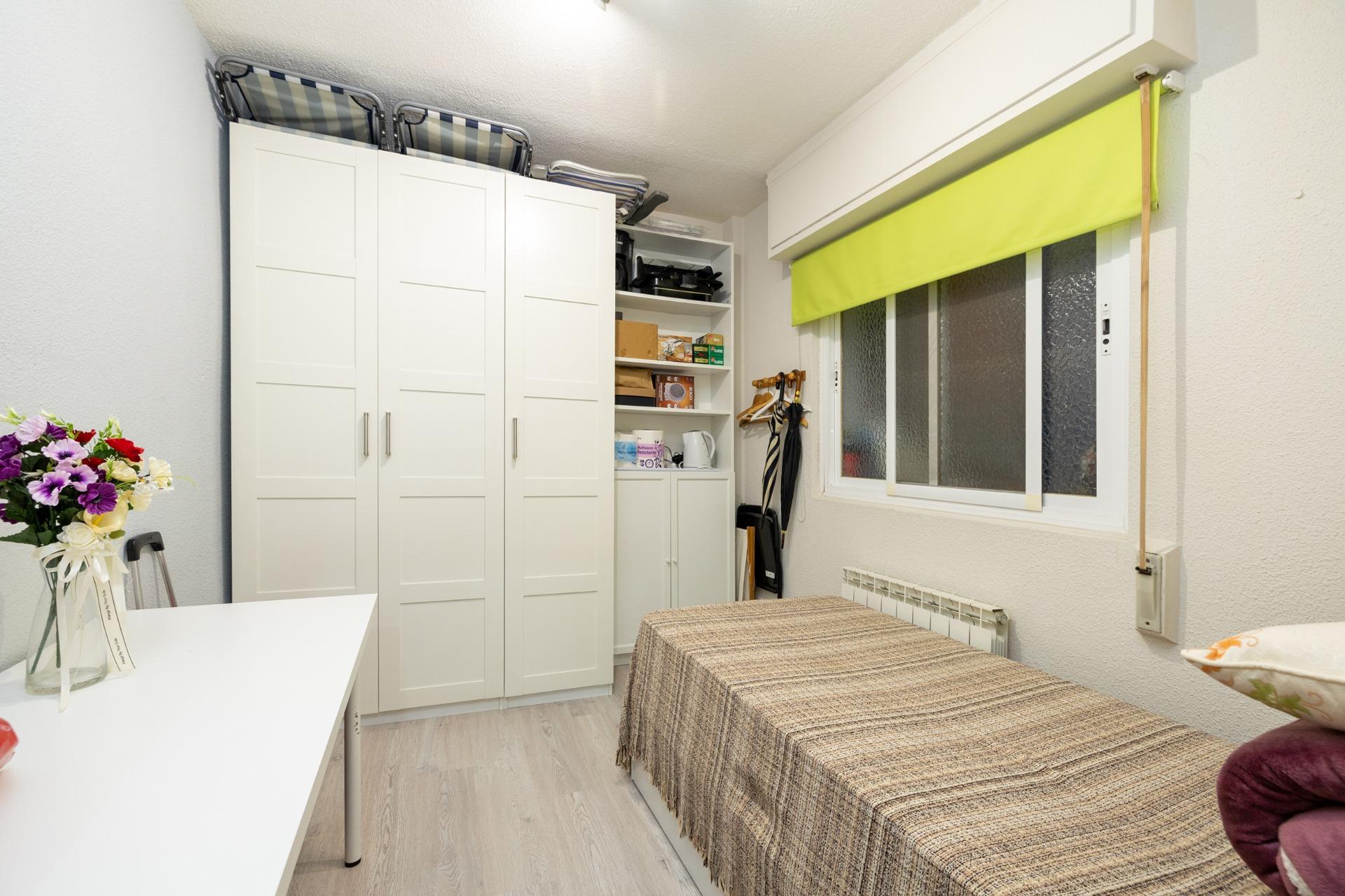 Piso interior en venta  en calle Emperatriz Eugenia - foto 8