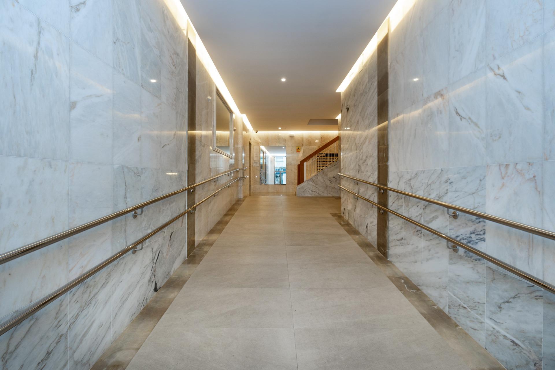 Piso interior en venta  en calle Emperatriz Eugenia - foto 16