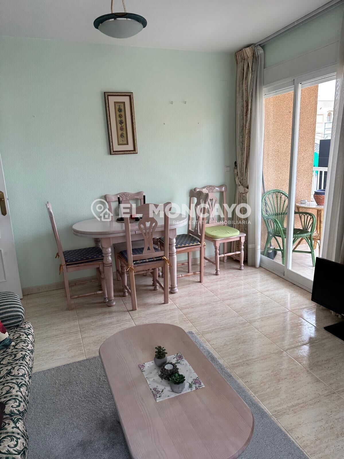 Maravilloso apartamento con vistas despejadas cerca de las p - foto 6