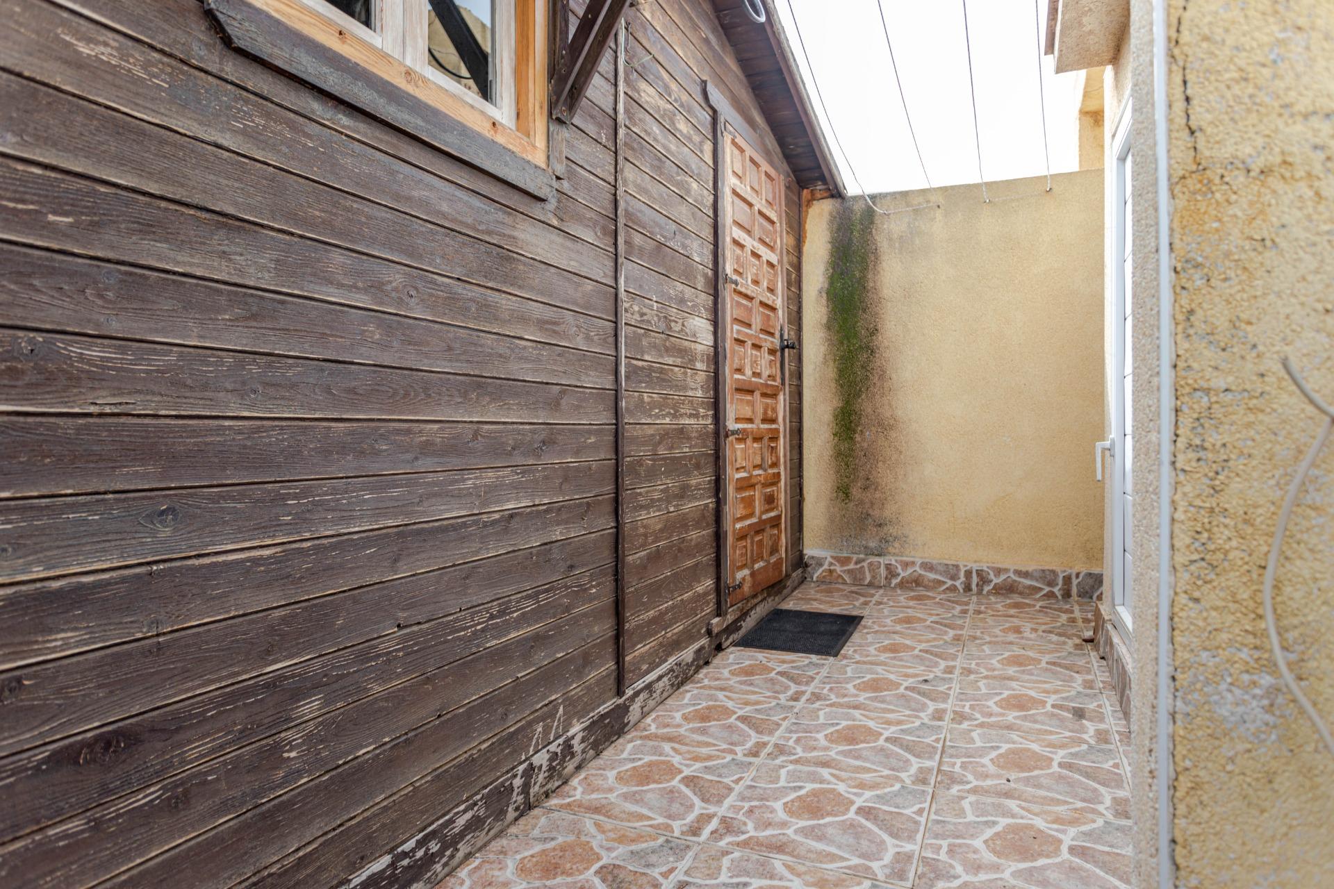 Chalet Pareado con Excelente Ubicación en Los Frutales - foto 24