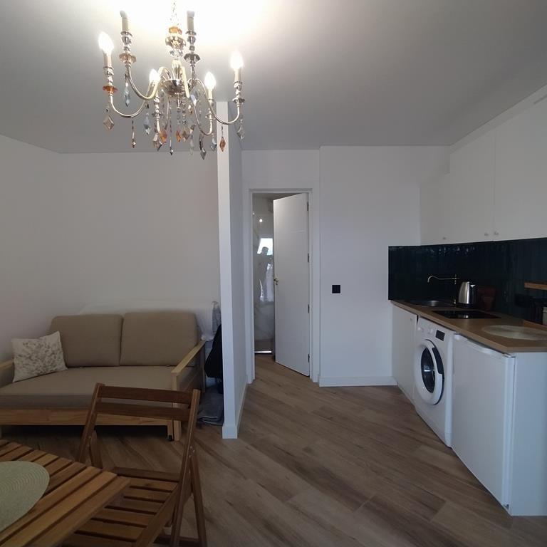 Estudio reformado con vistas al mar a solo 400 metros de la  - foto 4