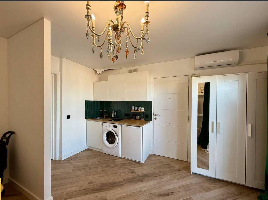 Estudio reformado con vistas al mar a solo 400 metros de la  - foto 7