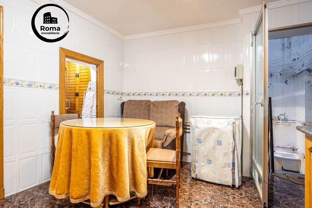 Piso con licencia de alquiler turístico en pleno centro de G - foto 18