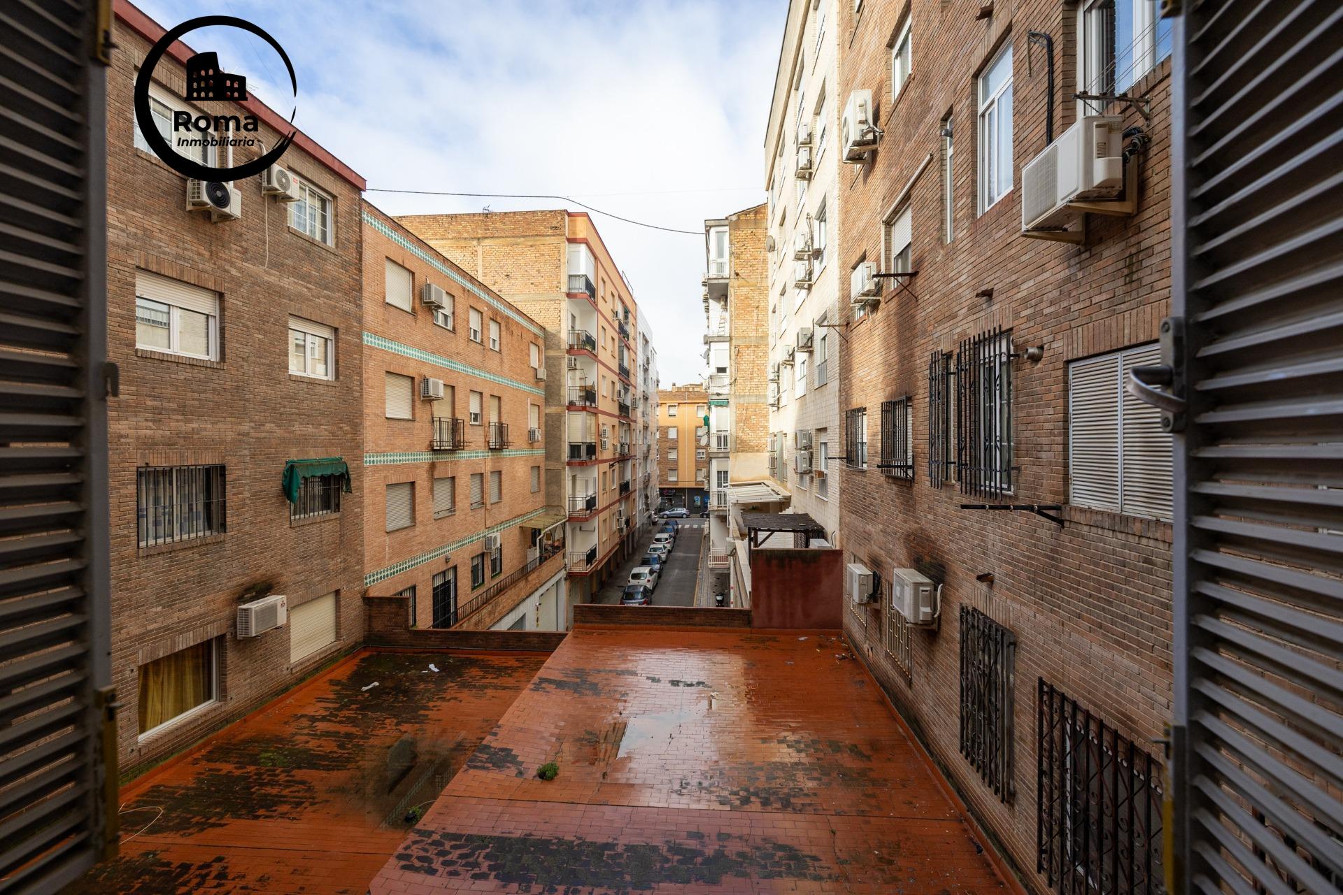 TU NUEVO PISO EN ALHAMAR TE ESTA ESPERANDO - foto 14