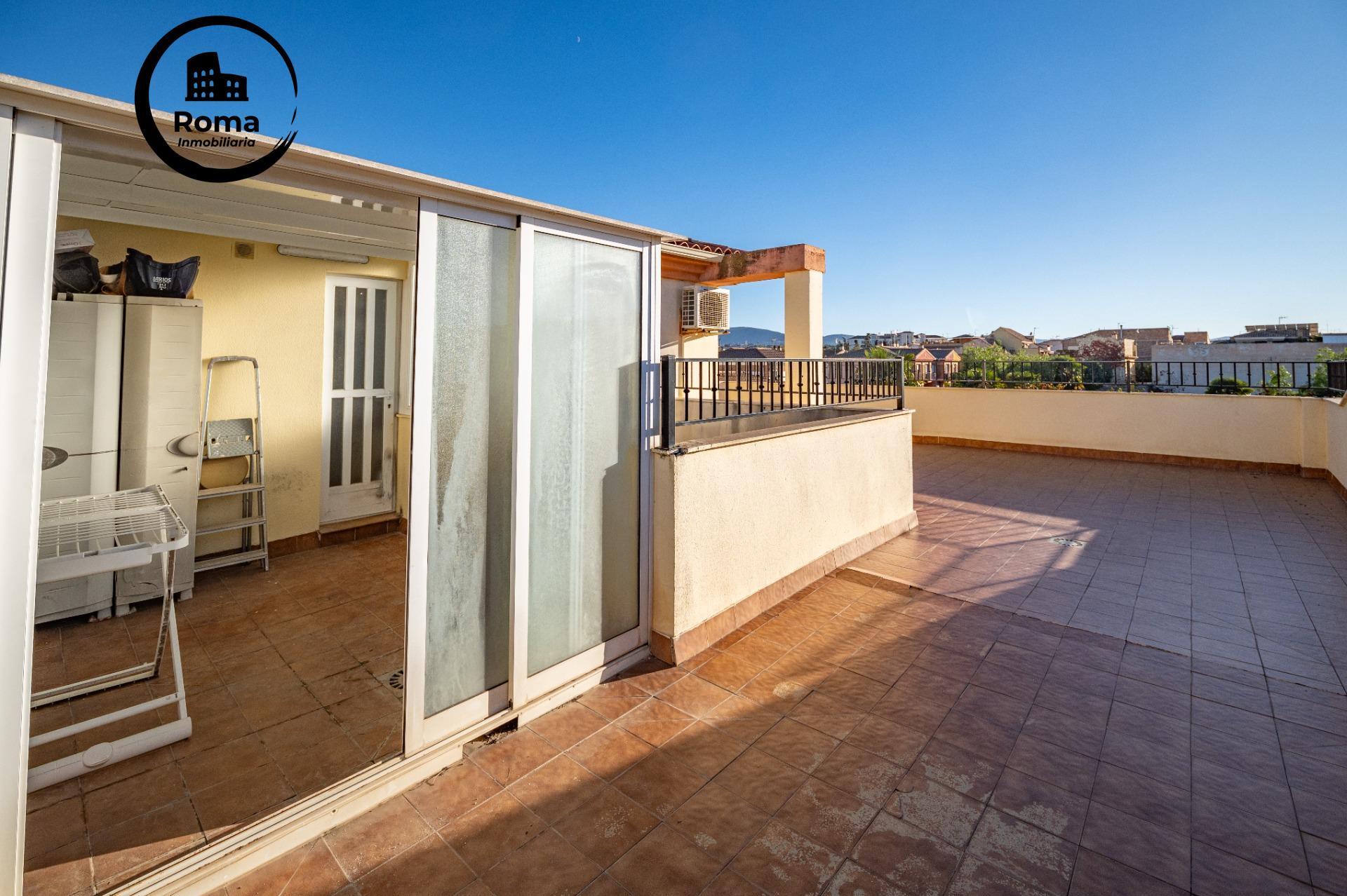 Ático en Armilla con Amplia Terraza y Vistas a Sierra Nevada - foto 28