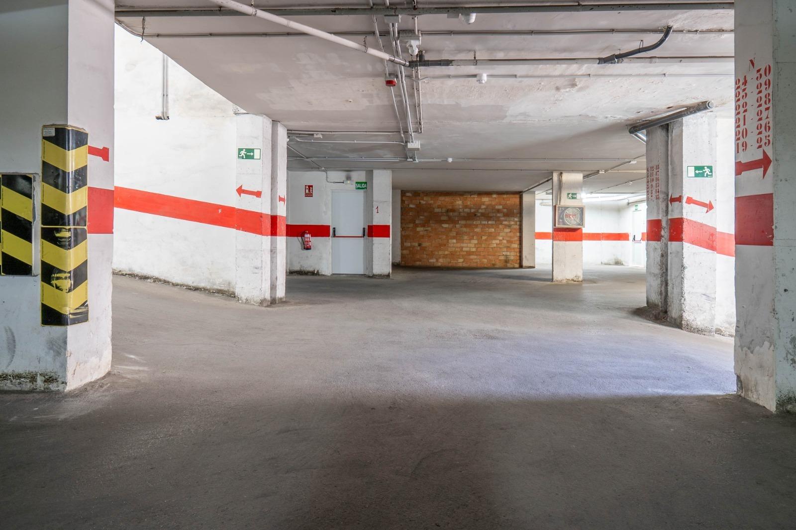 SE VENDE COCHERA EN CENES DE LA VEGA, VISTA BLANCA. - foto 3