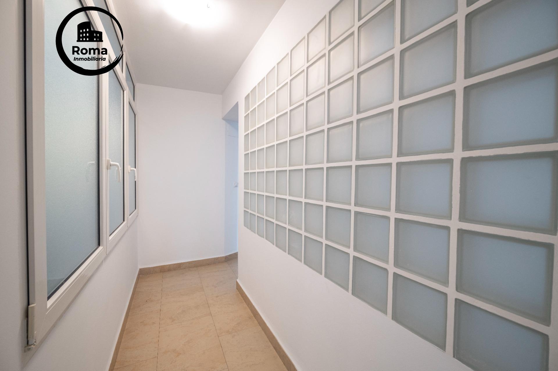 Gran Piso Reformado en Constitución, Frente a Paseillos Univ - foto 22