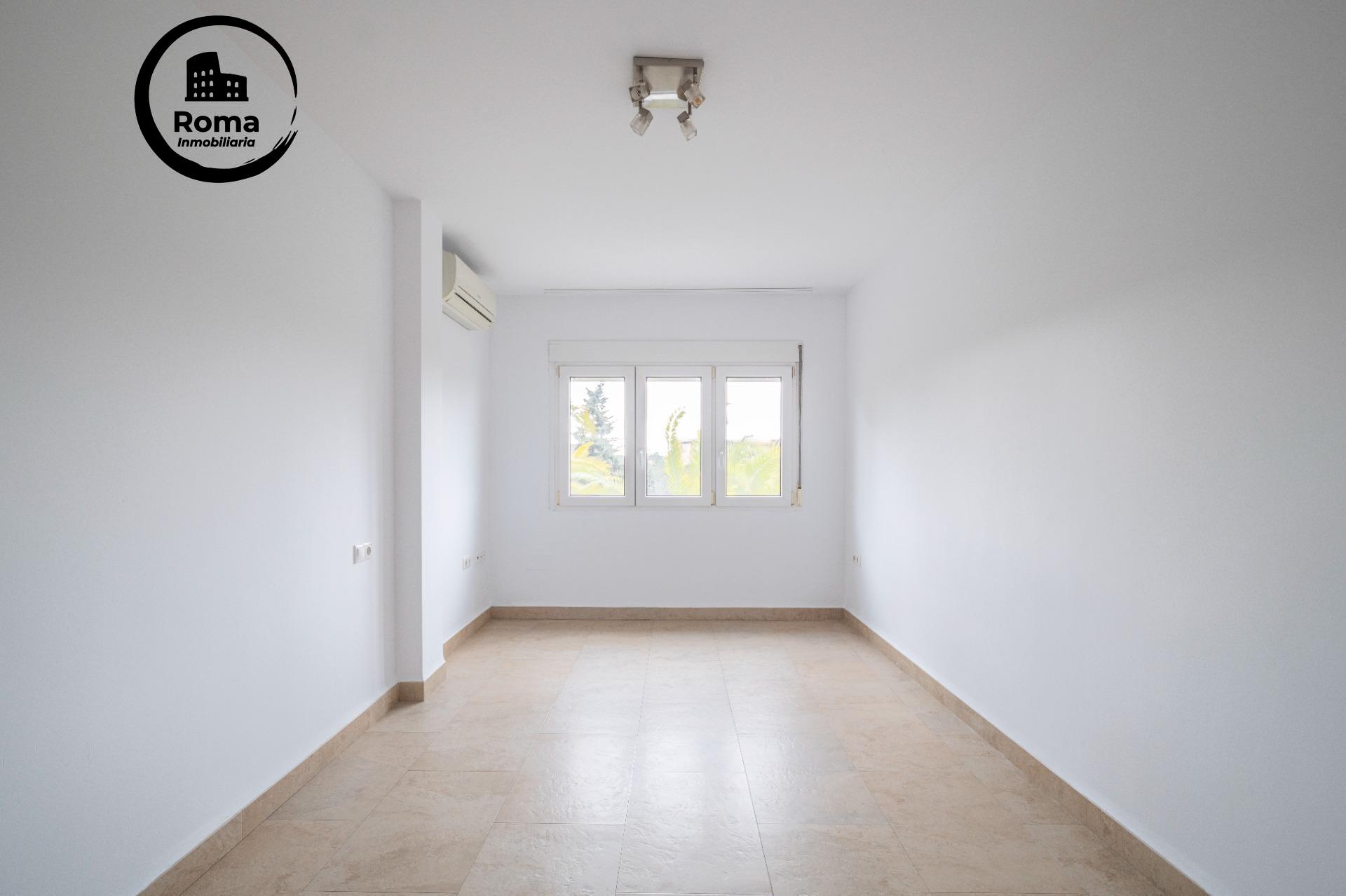 Gran Piso Reformado en Constitución, Frente a Paseillos Univ - foto 28