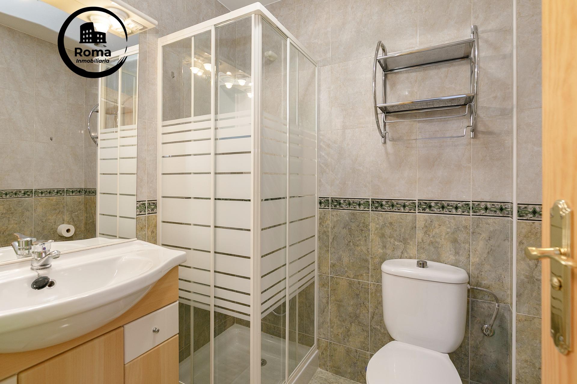 Preciosa casa reformada de 3 dormitorios con patios y terraz - foto 15