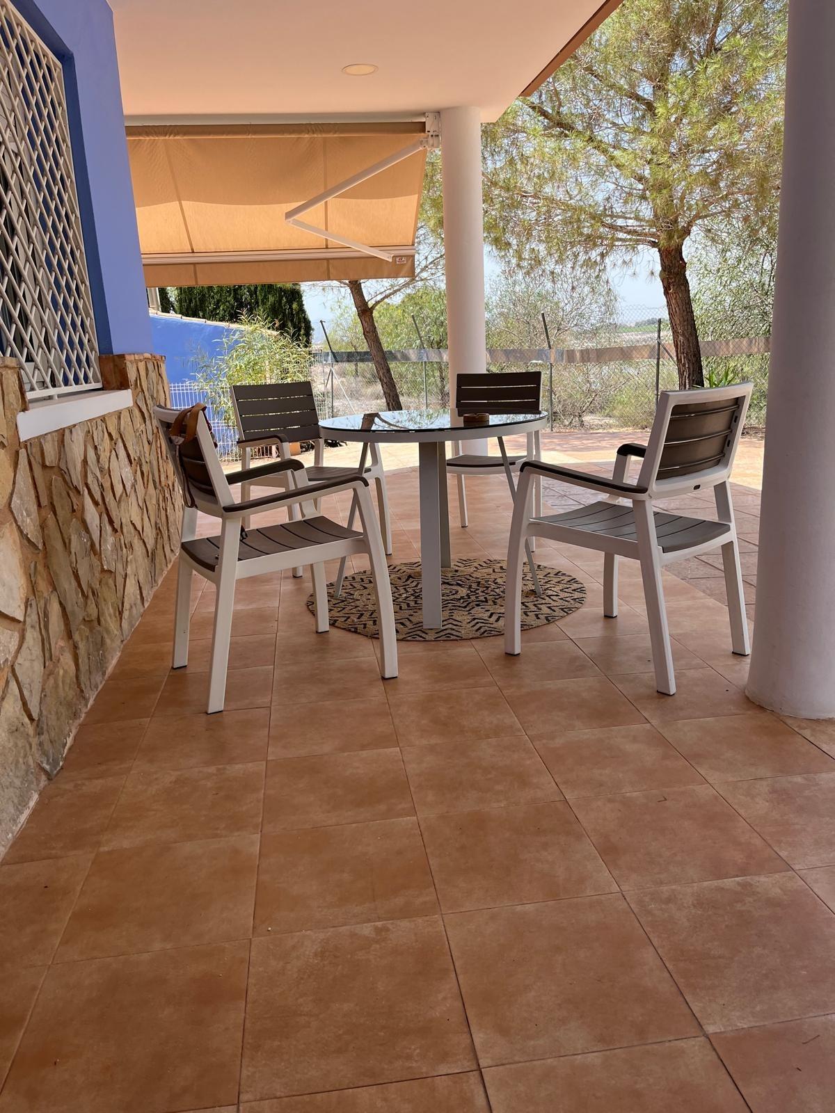 EXCLUSIVA VILLA INDEPENDIENTE CON PARCELA DE 1.340 m2 Y PISC - foto 35