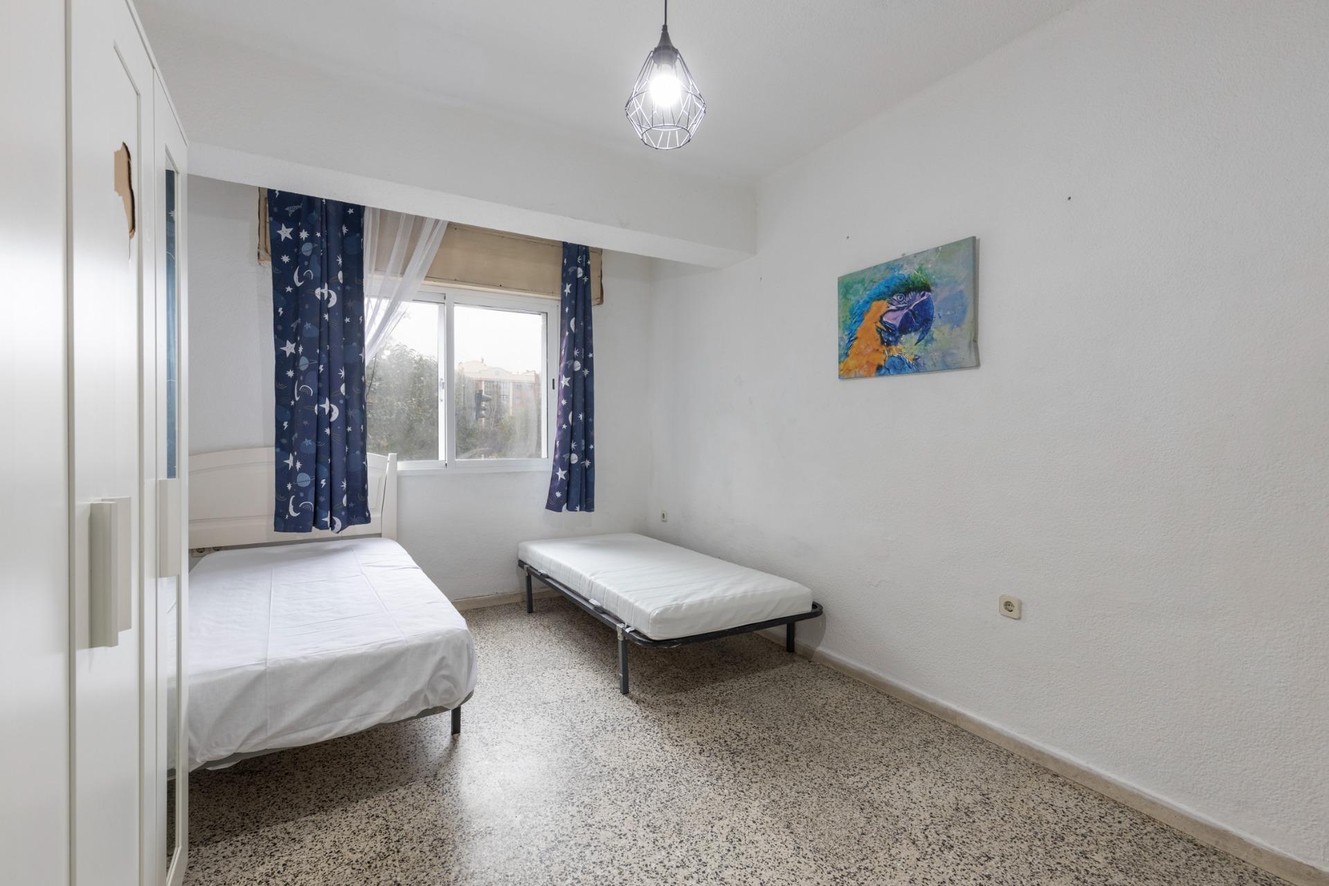 PISO DE 4 DORMITORIOS EN CAMINO DE RONDA - foto 10