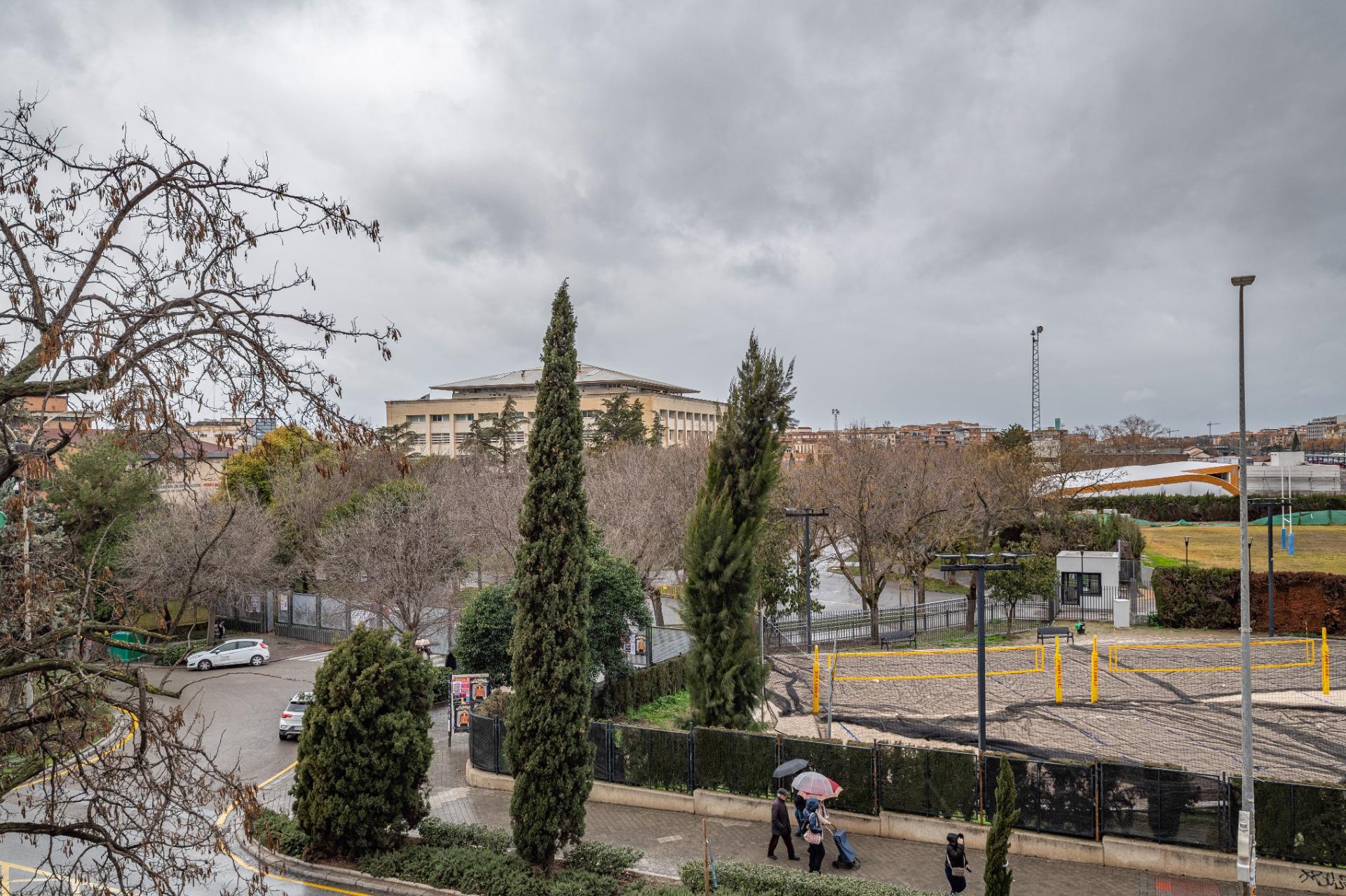 Gran Piso Reformado en Constitución, Frente a Paseillos Univ - foto 41