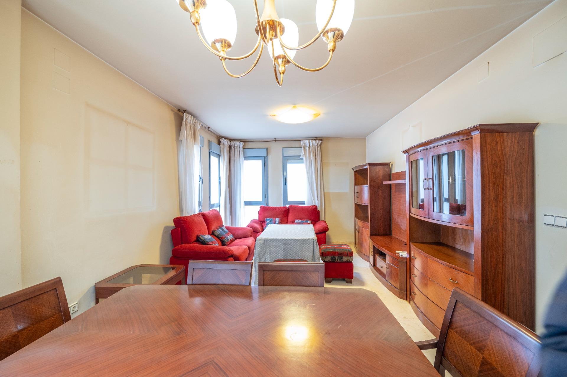 Amplio y Luminoso Piso en el Corazón de Granada - foto 15