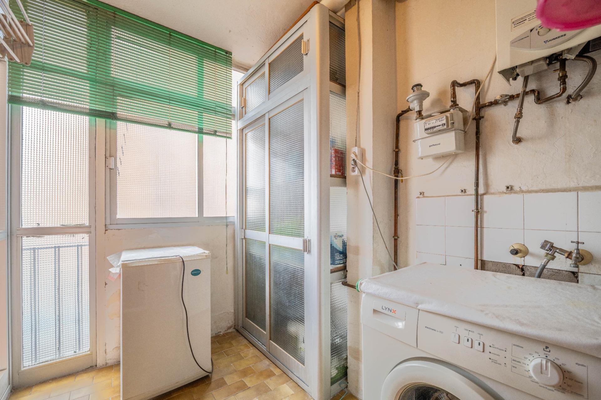 Luminoso piso exterior con terraza junto a Avenida de Dílar  - foto 28