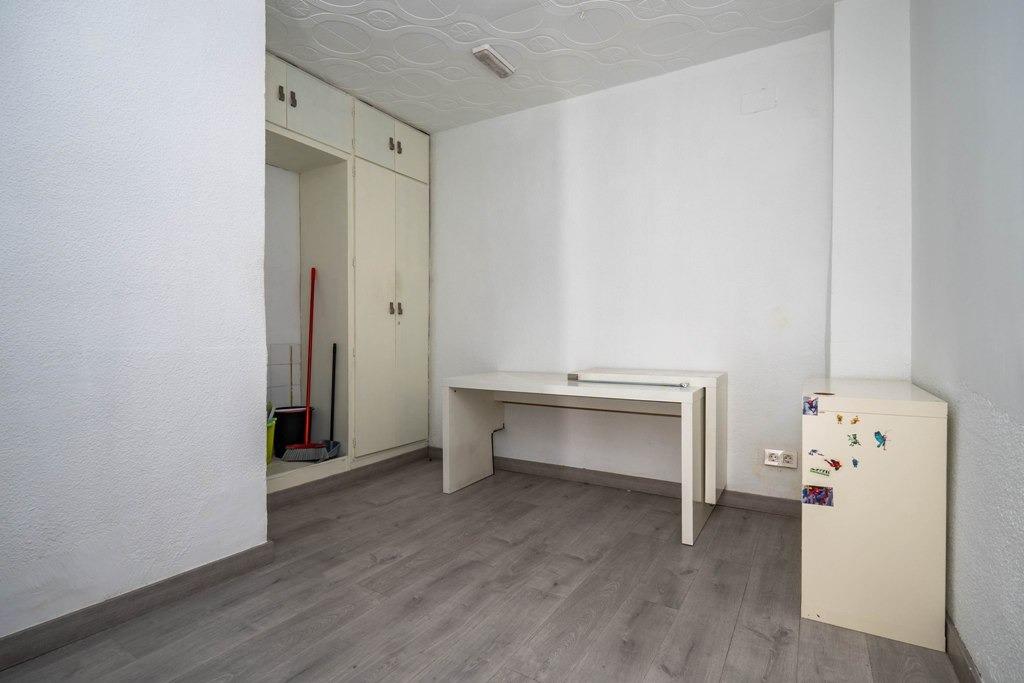 Venta de magnífico local en Avenida Doctor Olóriz - foto 17