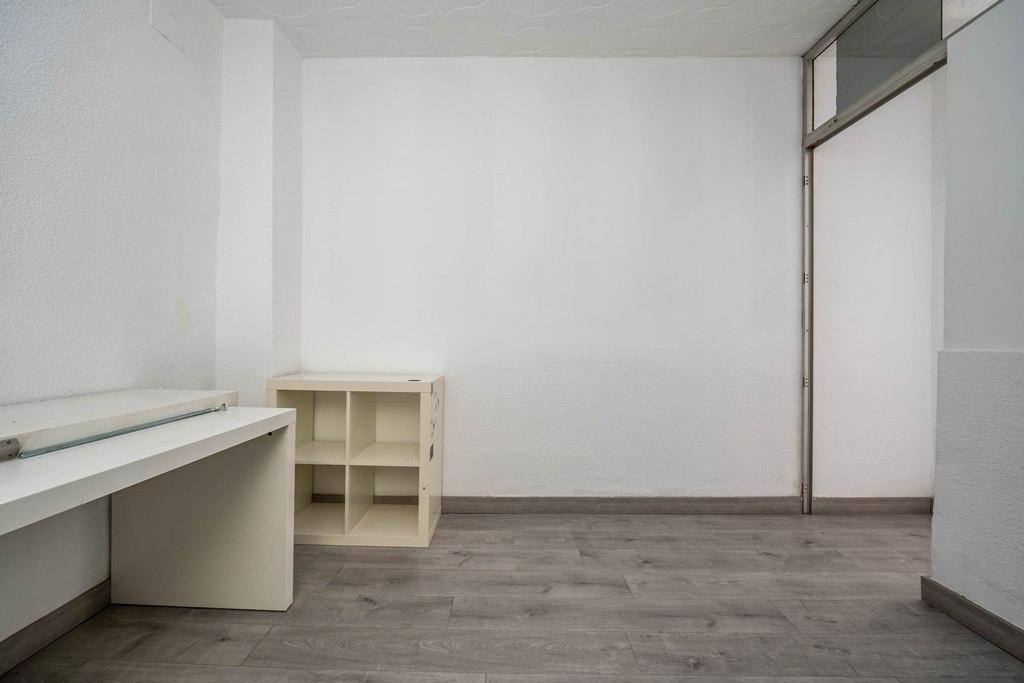 Venta de magnífico local en Avenida Doctor Olóriz - foto 19