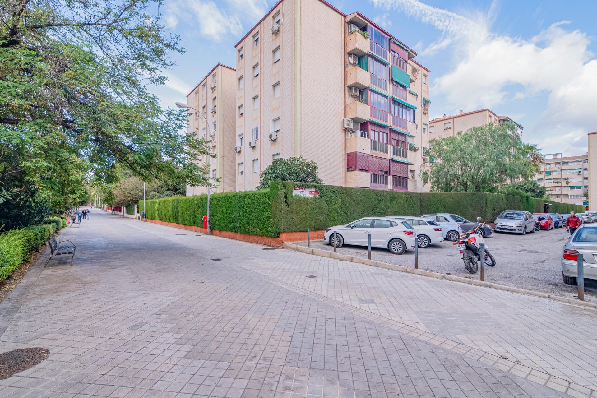 ESTUPENDO PISO EN JARDIN DE LA REINA - foto 35