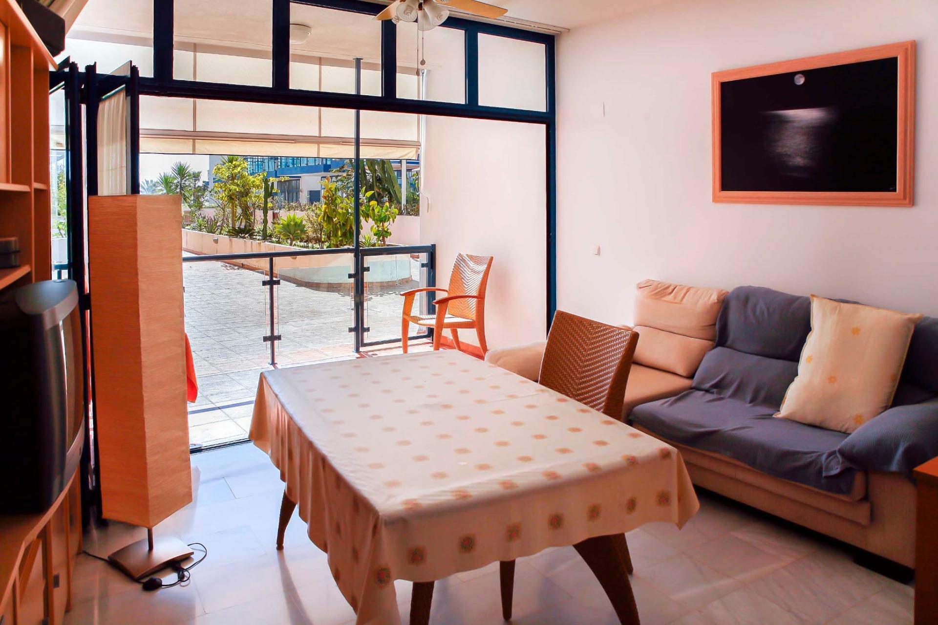 Precioso apartamento en primera línea de playa en Castell de - foto 6