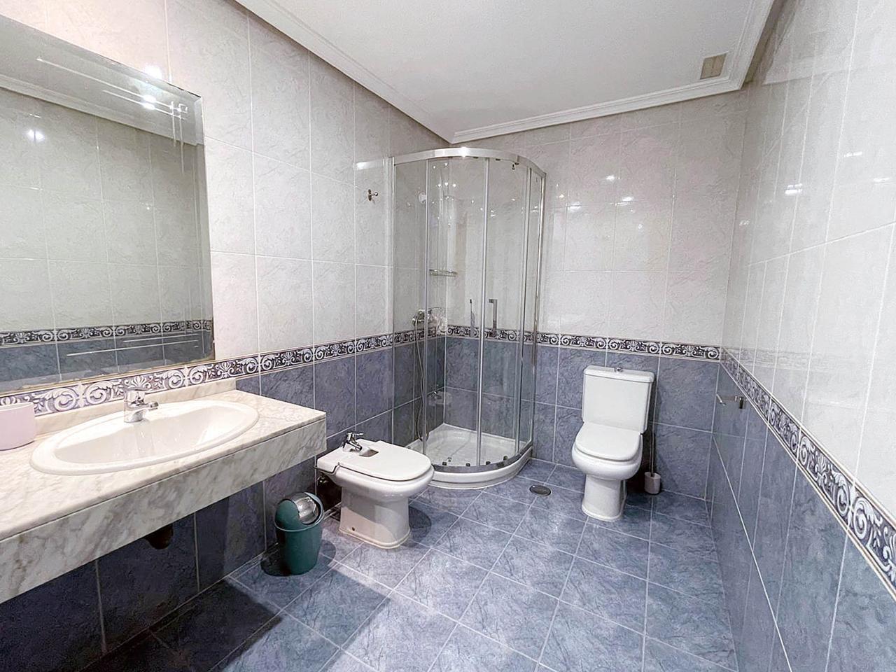 habitaciones EN ALQUILER PARA ESTUDIANTES DE LA UAX EN VILLA - foto 23