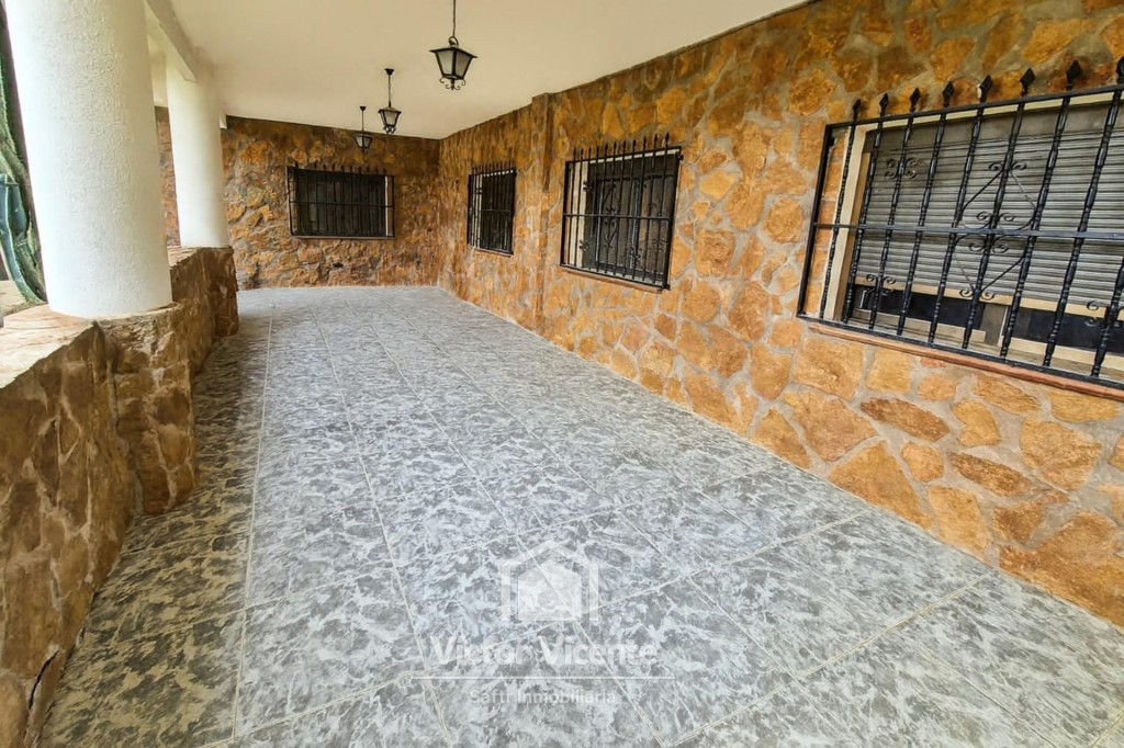 Gran chalet independiente de una sola planta - foto 9