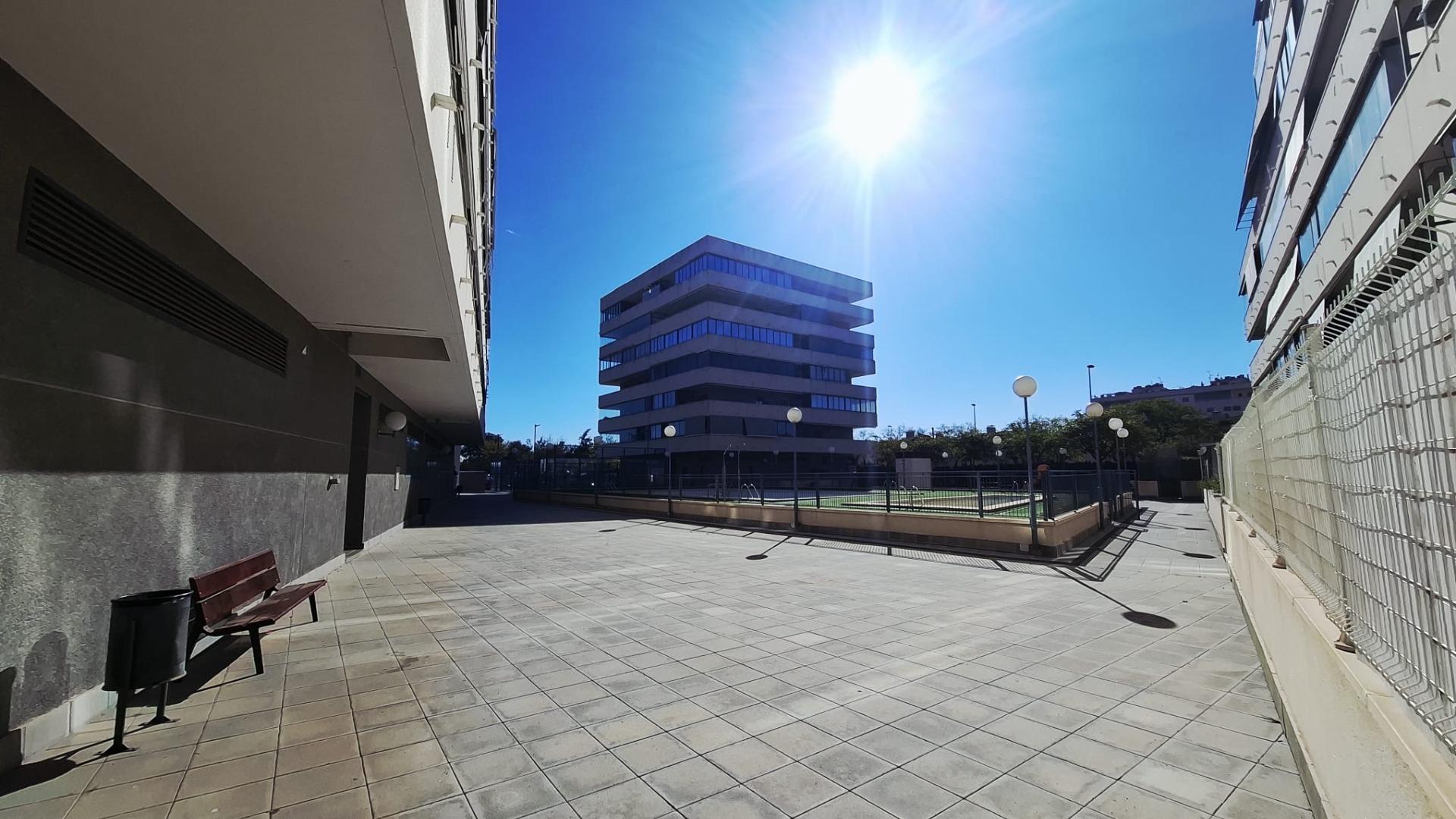 MAGNIFICO  PISO EN ALQUILER EN ZONA UNIVERSIDAD - foto 27