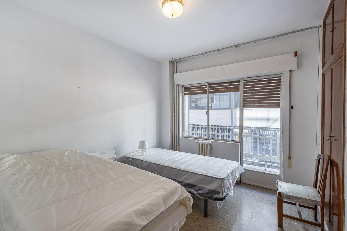 GRAN PISO JUNTO AV. DE CONSTITUCION - foto 20