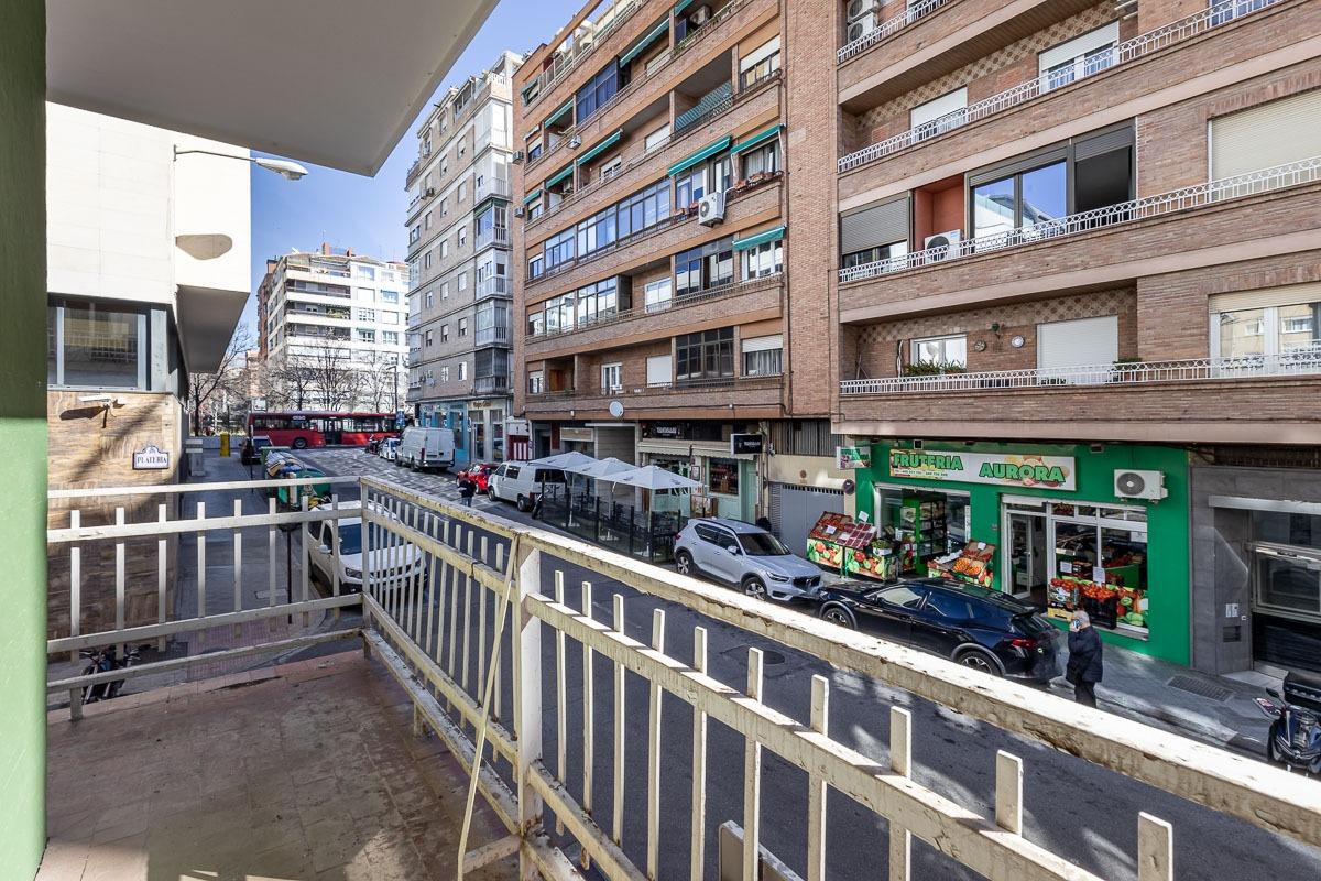 GRAN PISO JUNTO AV. DE CONSTITUCION - foto 42