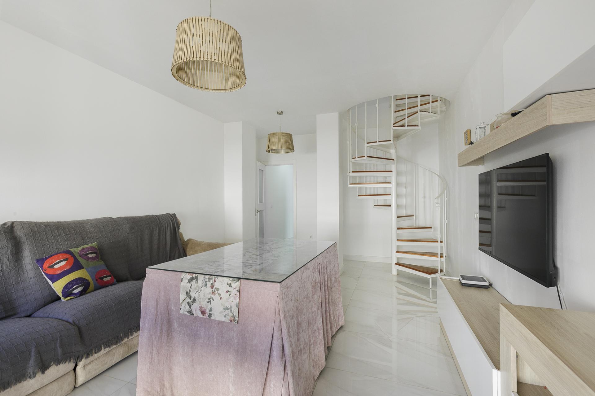 Ático con enorme terraza con vistas espectaculares de Granad - foto 2