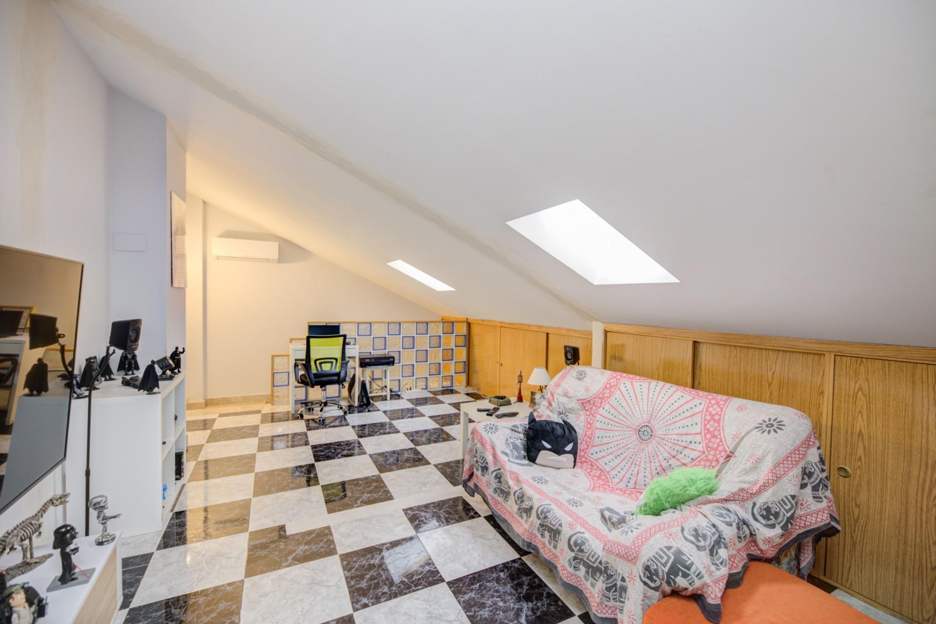 Magnífico piso en Mejorada del Campo, amplio, luminoso y lis - foto 8