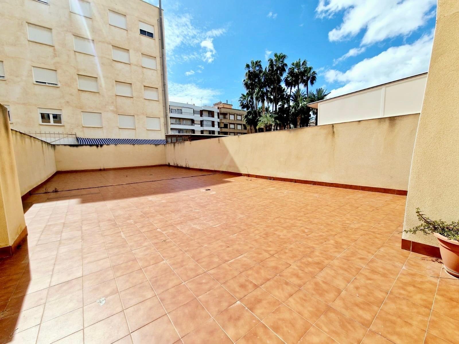 Piso de 3 dormitorios con terraza de 120m2 a 3 minutos a pie - foto 39