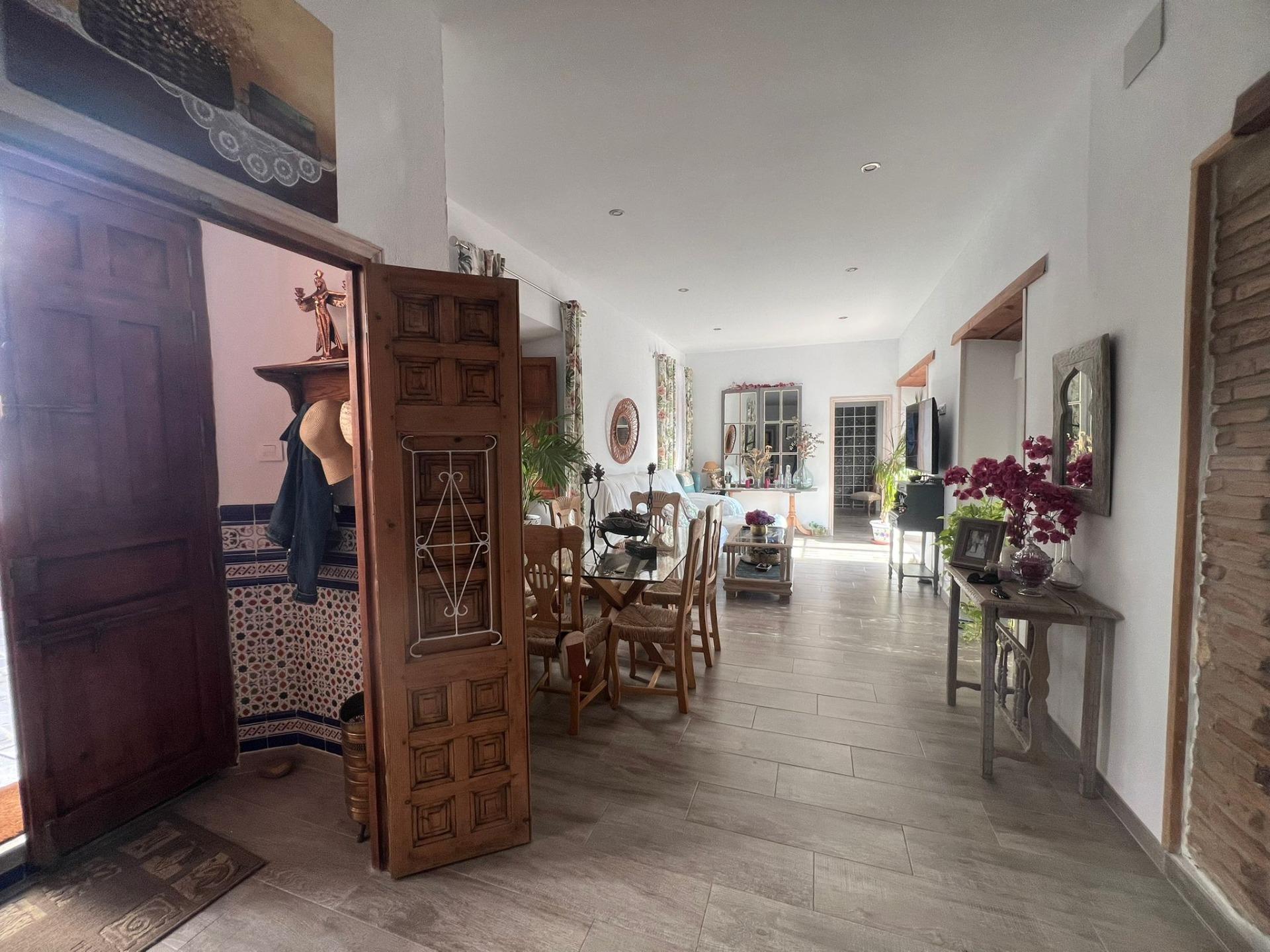 E. ESPECTACULAR OPORTUNIDAD!!! CASA CON LICENCIA TURÍSTICA J - foto 6