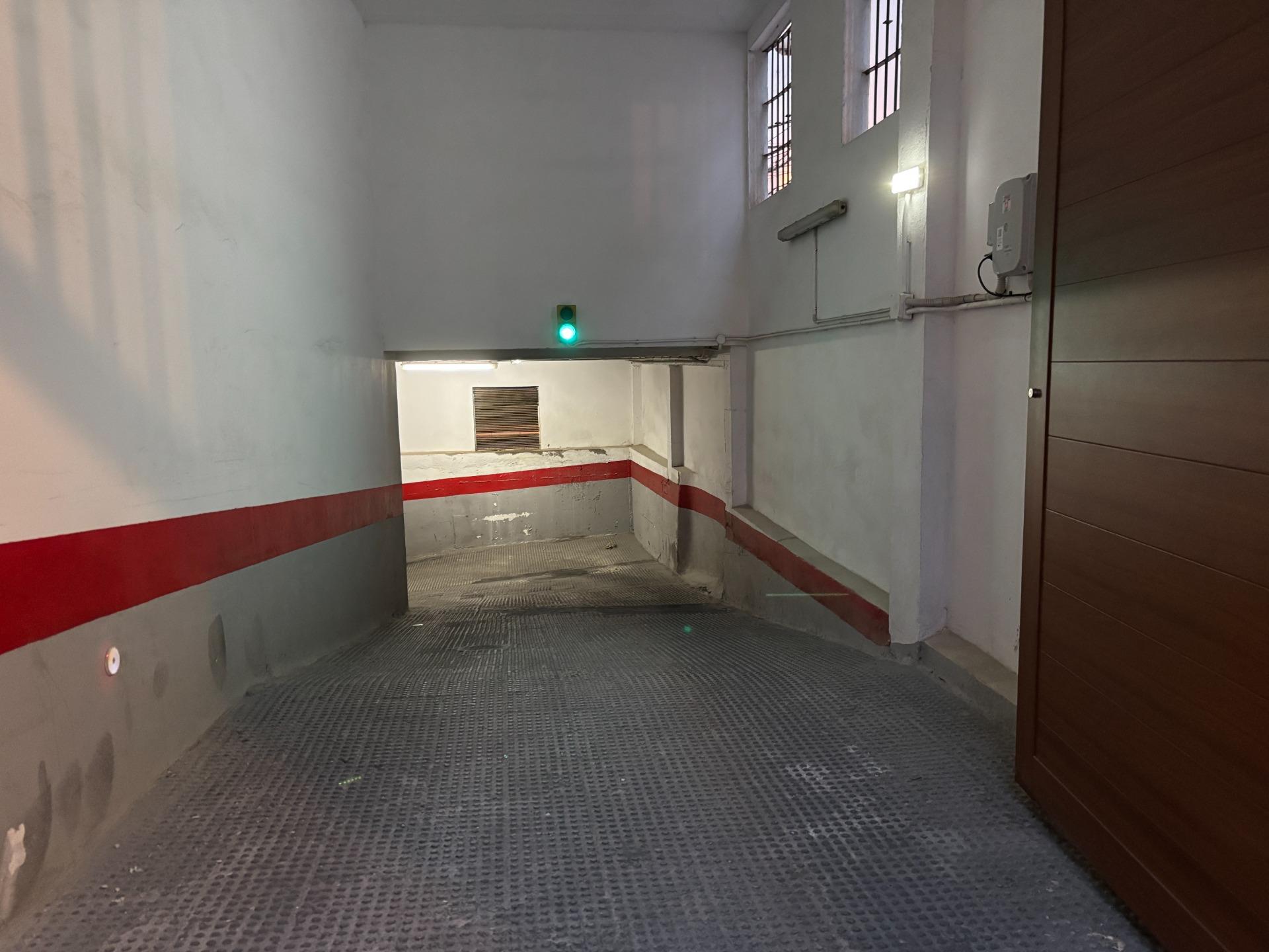 Piso en zona Santa Marina con garaje y trastero - foto 28