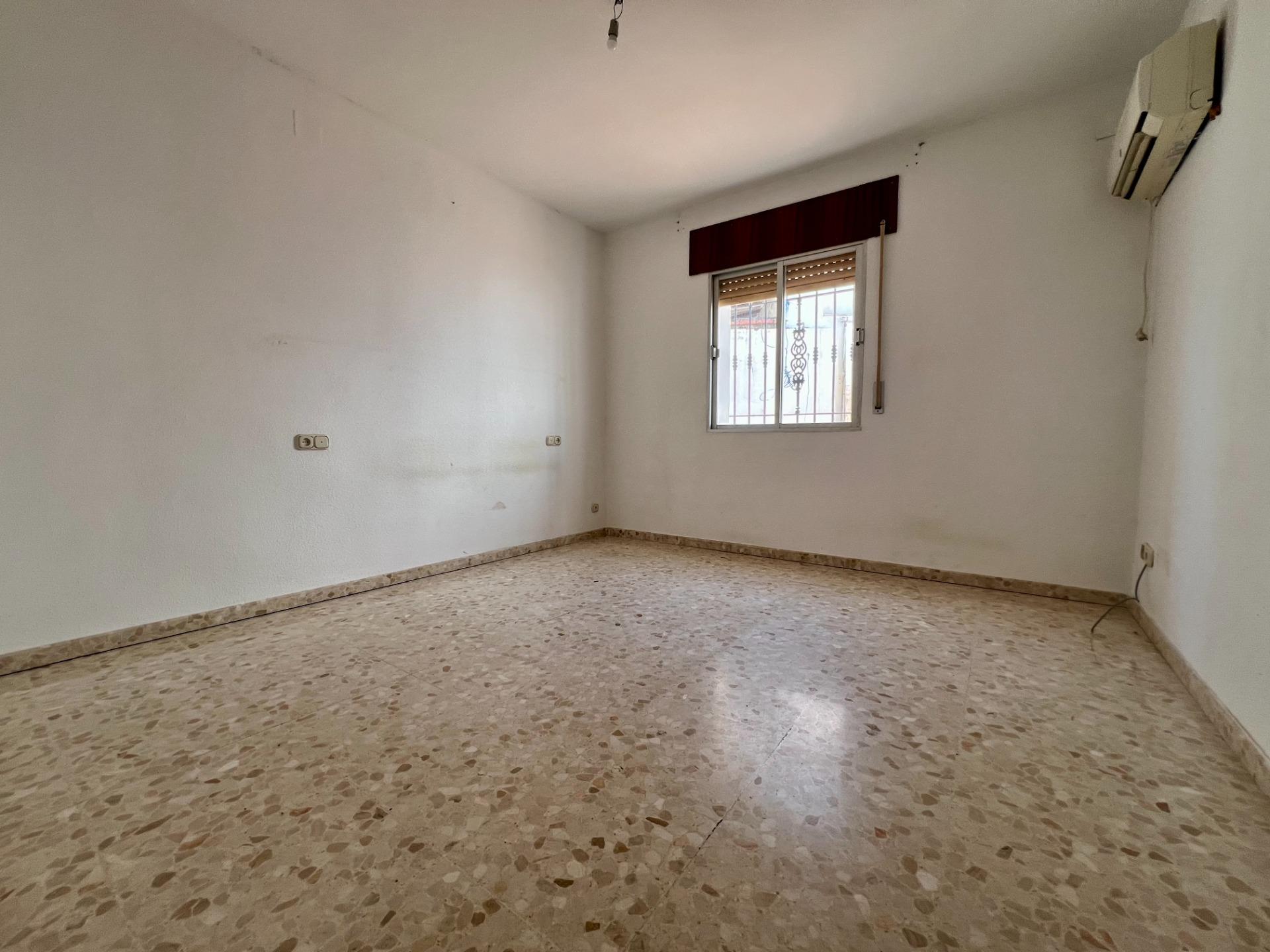 E. AMPLIO Y TRANQUILO PISO EN VILLAFRANCA - foto 43