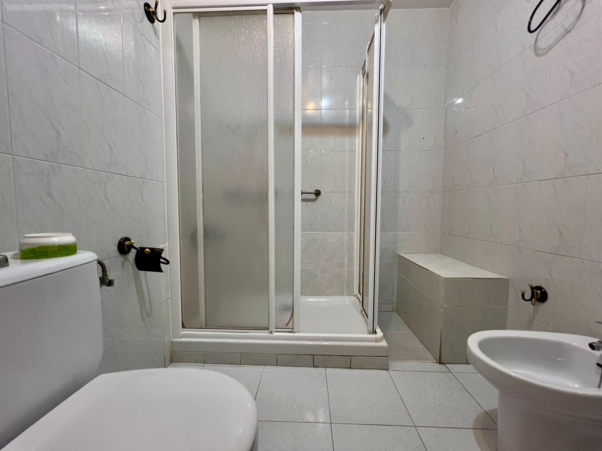 E. AMPLIO Y TRANQUILO PISO EN VILLAFRANCA - foto 45