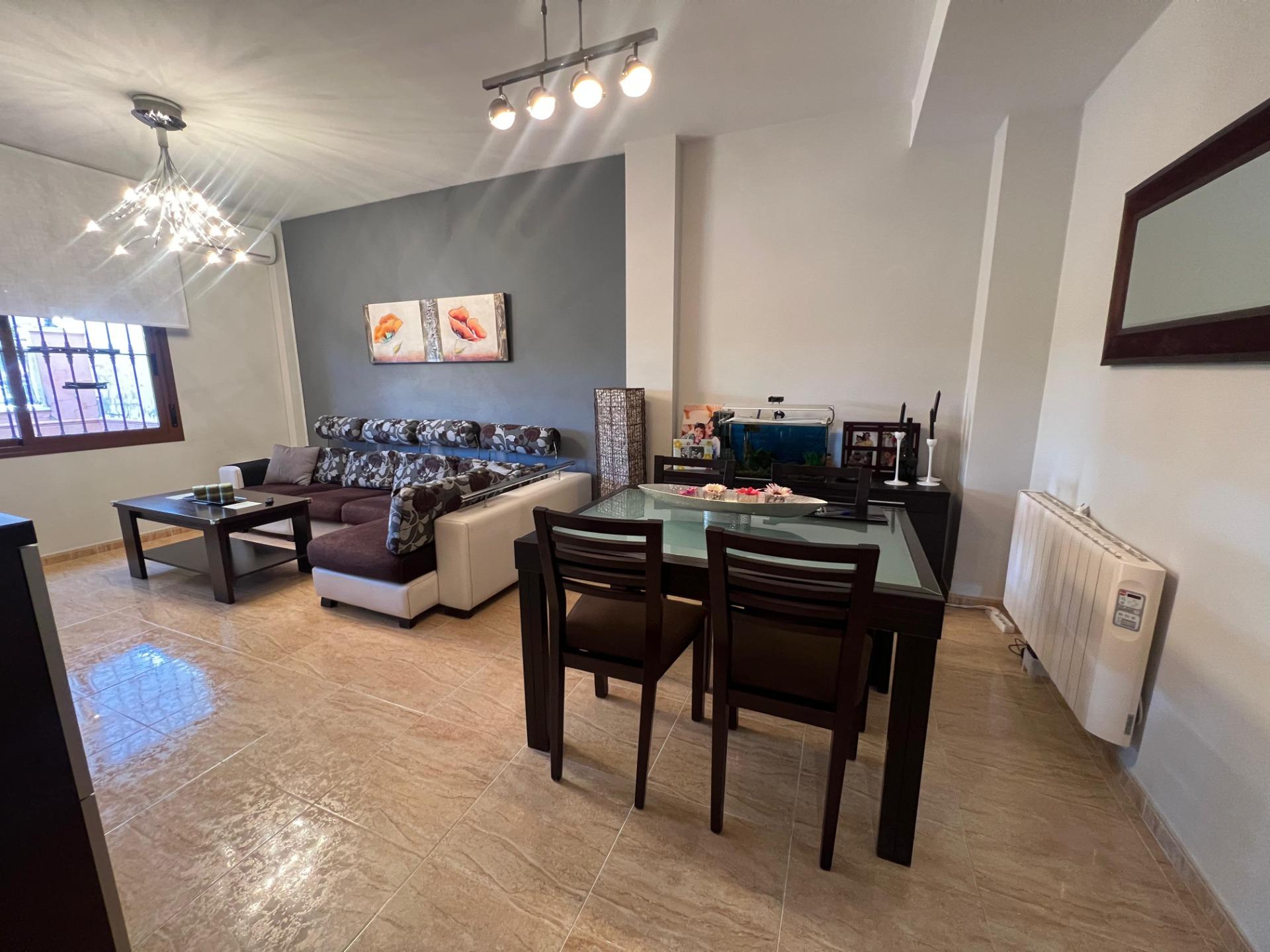 ENCANTADOR CHALET ADOSADO EN LA VICTORIA, CÓRDOBA - foto 9