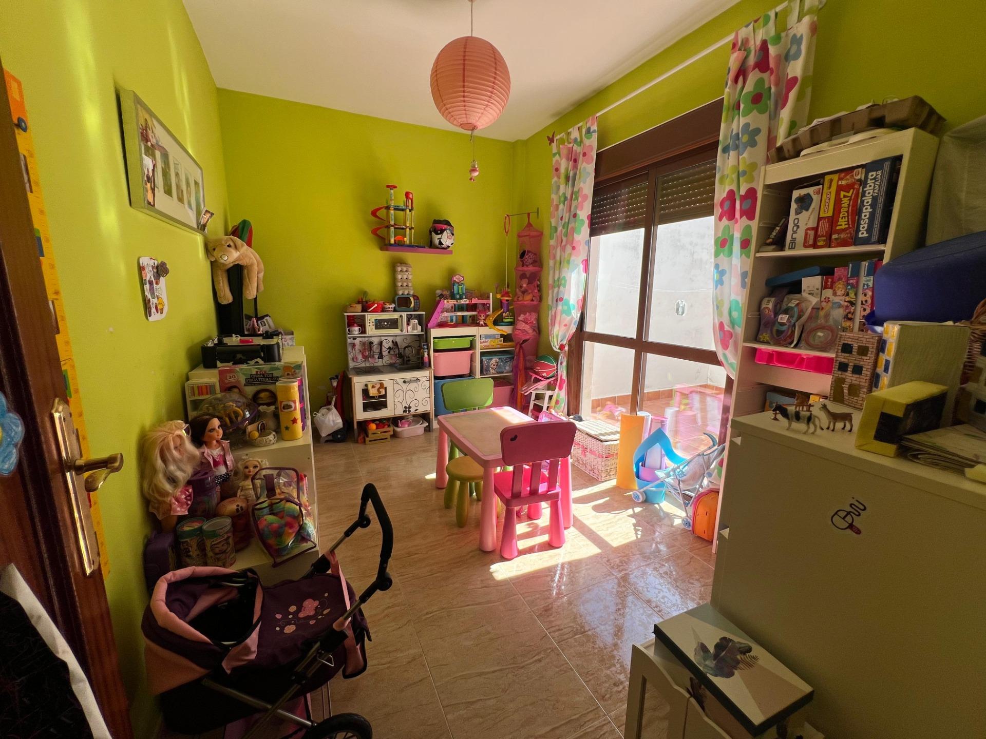 ENCANTADOR CHALET ADOSADO EN LA VICTORIA, CÓRDOBA - foto 16