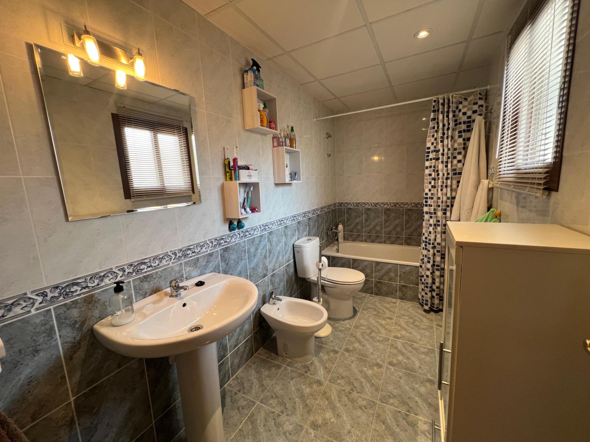 ENCANTADOR CHALET ADOSADO EN LA VICTORIA, CÓRDOBA - foto 46