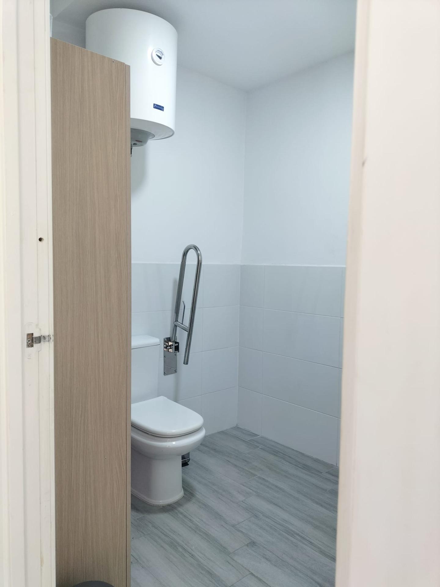 Local Comercial en Alquiler Zona Avd. Descubrimiento - foto 10