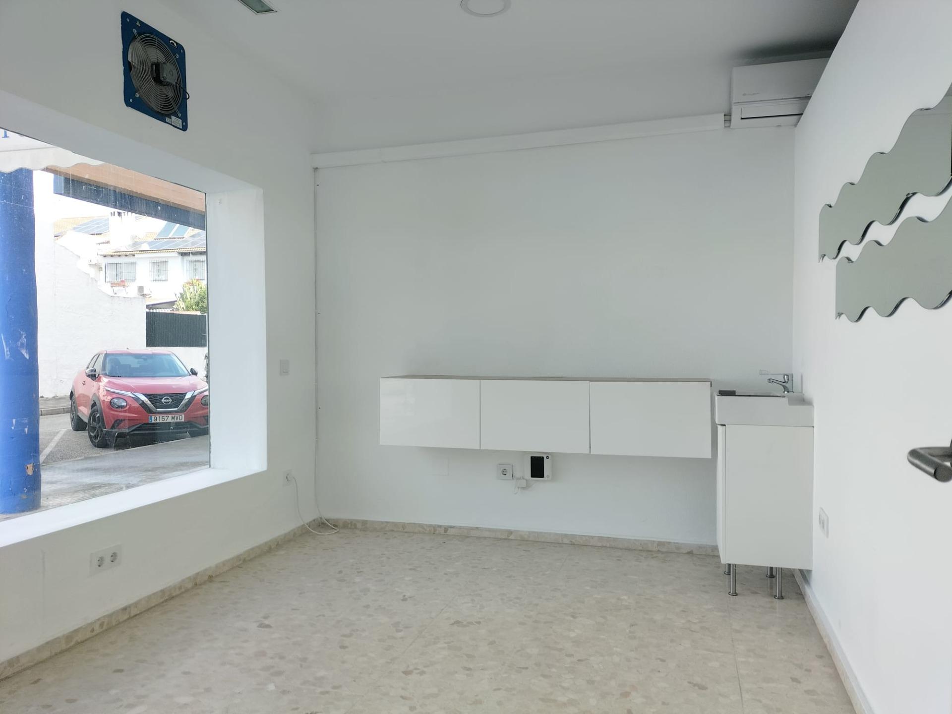 Local Comercial en Alquiler Zona Avd. Descubrimiento - foto 15