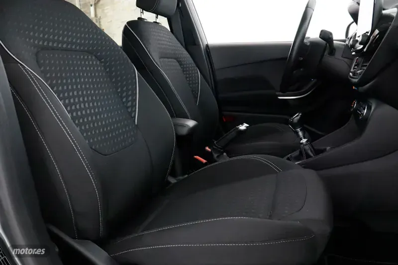 Ford Fiesta - foto 18