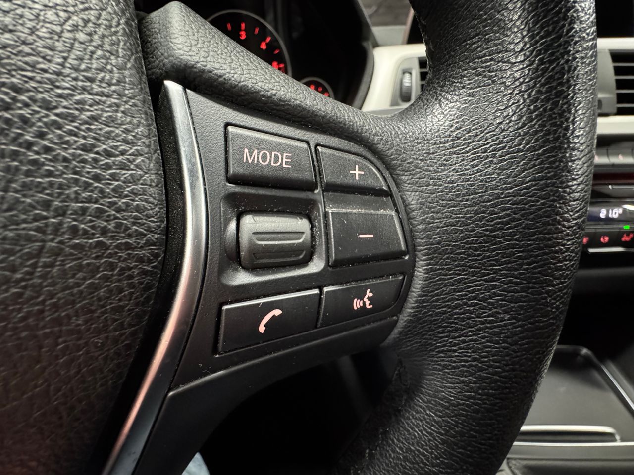 BMW Serie 3 318D - foto 28